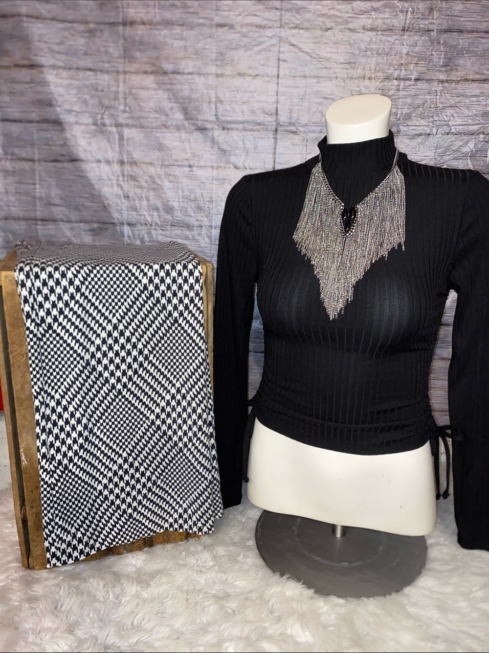 Rue21 Black Ribbed Mock Neck Long Sleeve Top With Cinched Sides